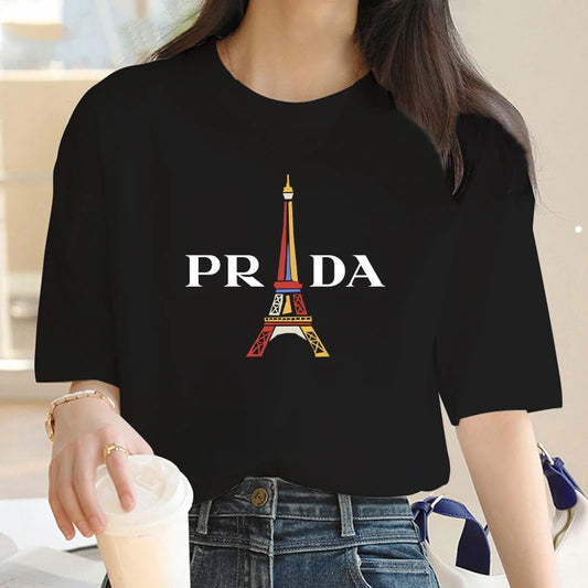 Camiseta Feminina – Estilo Fashion, Estampa Modern