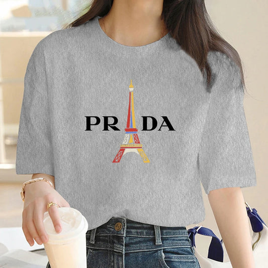 Camiseta Feminina – Estilo Fashion, Estampa Modern